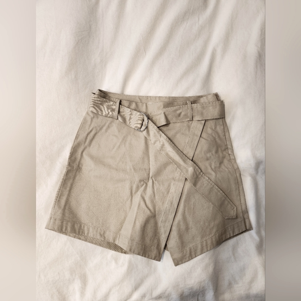 FRAME skorts size 4
